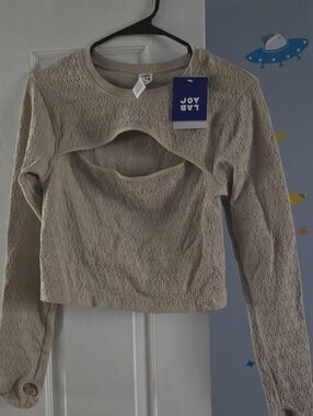 JoyLab Beige Textured Cutout Long-Sleeve Crop Top